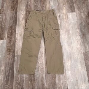 Wrangler Men’s Relaxed Fit Cargo Khaki Pants Size 34x32